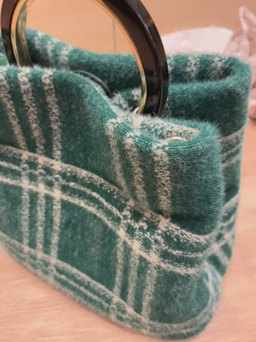 Borsa in Lana Verde con Manico Circolare - Stile Artigianale Unico